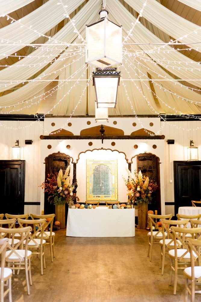 Autumn inspired wedding ceremony