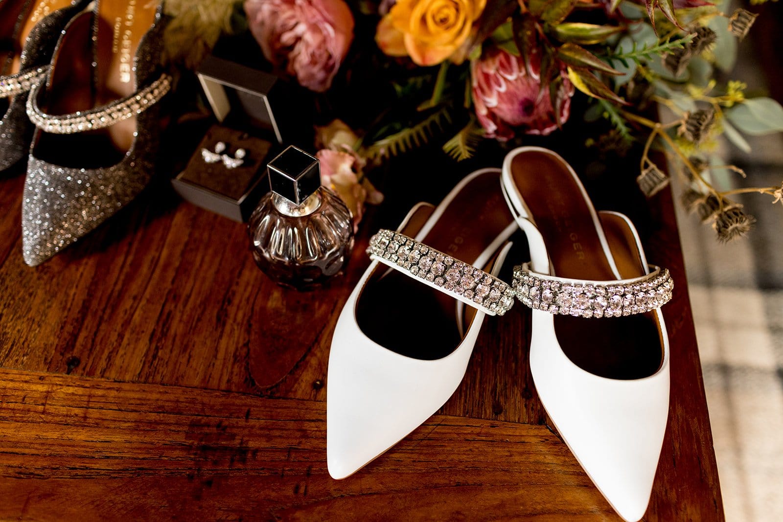 Elegant wedding details 