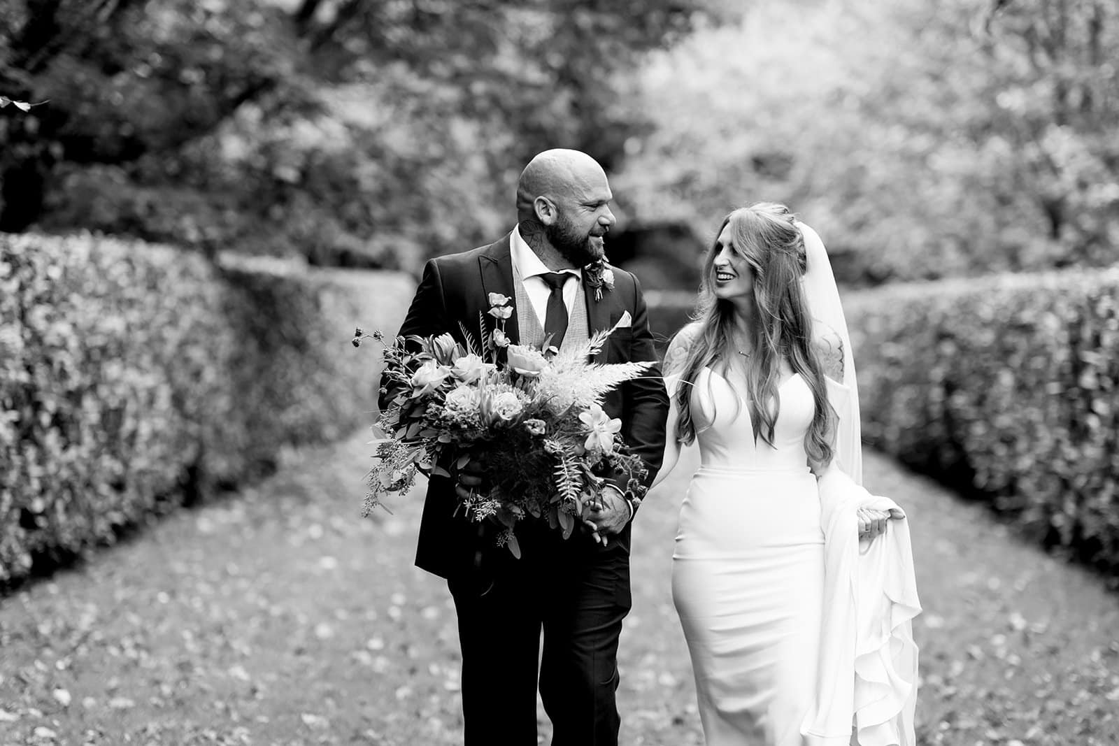 Elegant couple wedding portraits 