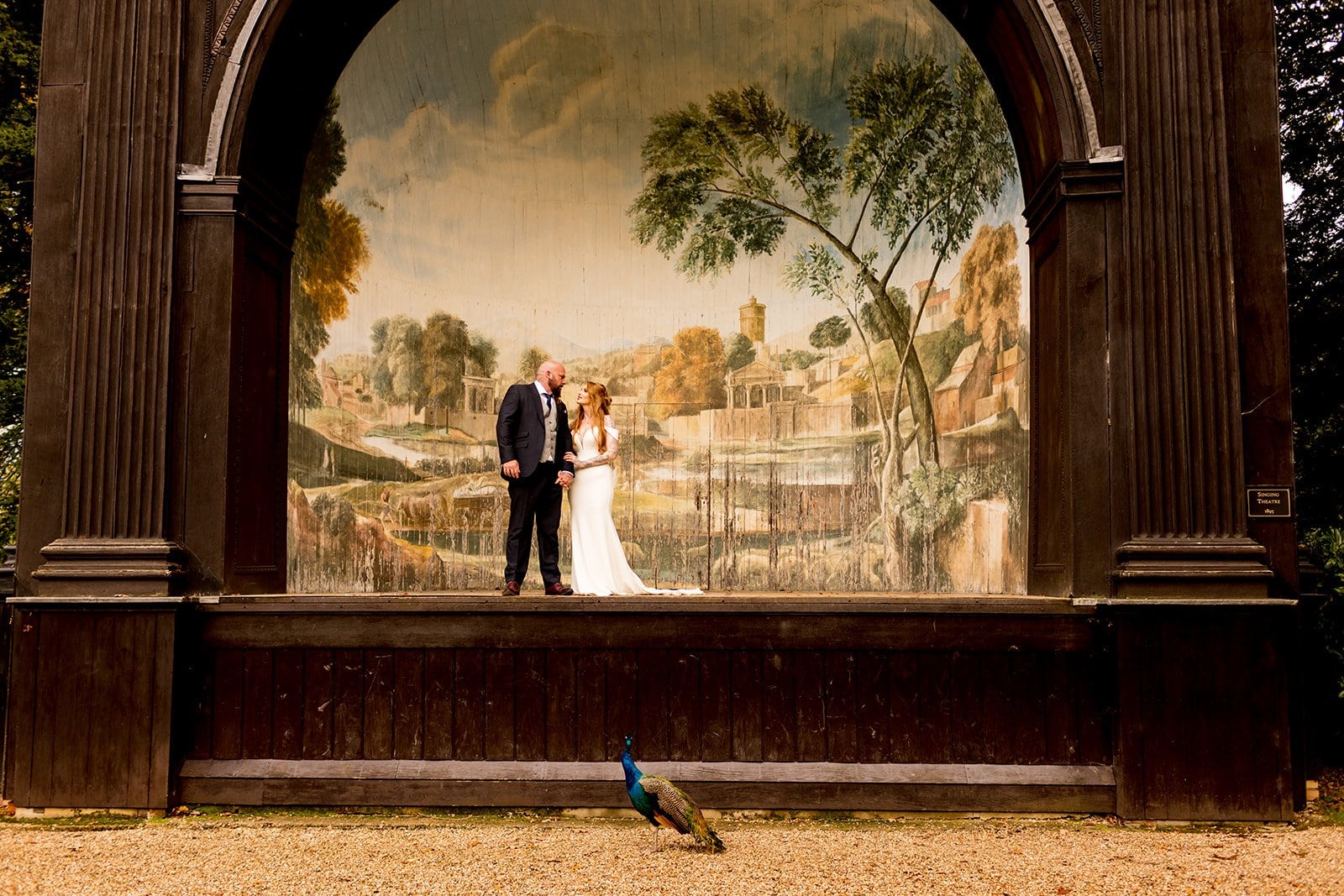 Sophisticated wedding photos at Larmer Tree