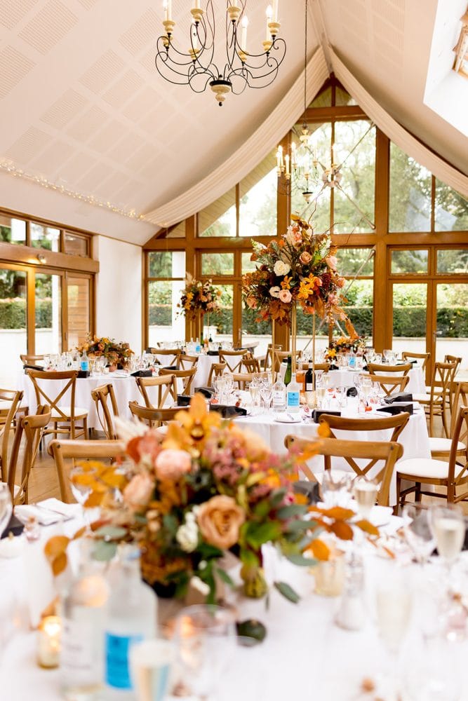 Elegant floral Autumn wedding decor