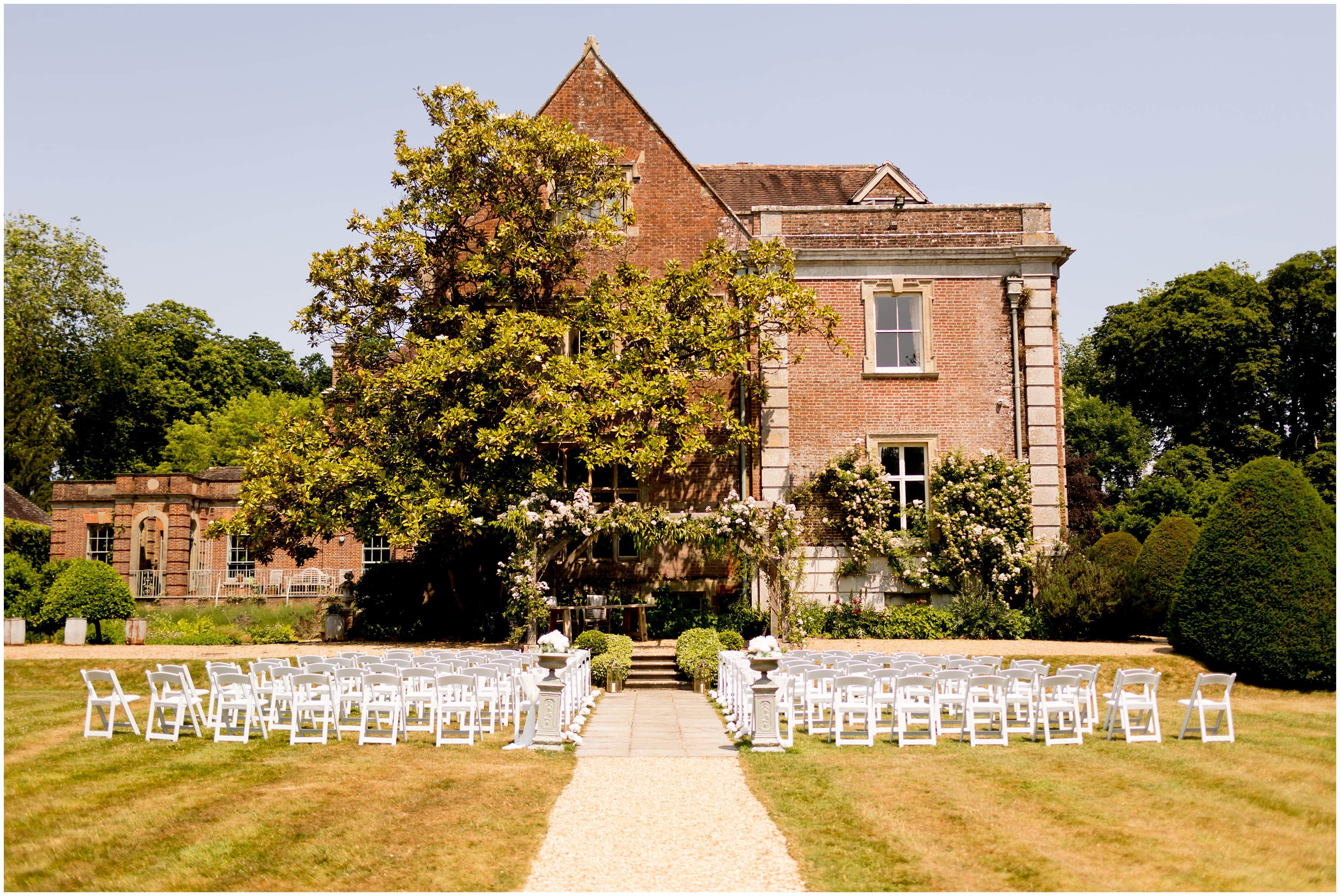 deans court wedding outdoor ceremony